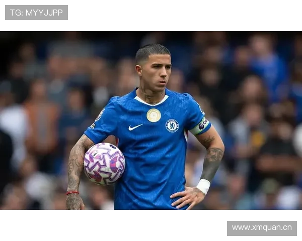 切尔西最大问题源于体系缺失，球队缺乏稳定战术框架，对赛季表现造成持续影响